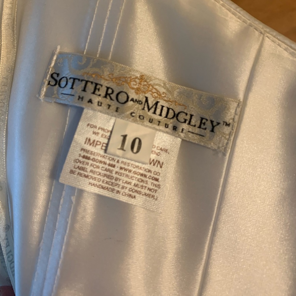 Sottero & Midgley wedding dress - Picture 4 of 8